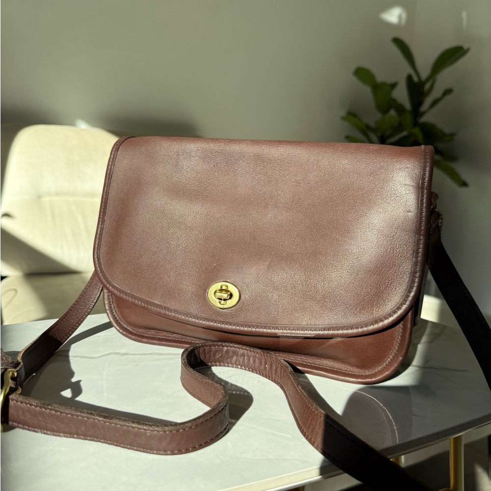 Vintage Coach City Bag (1999)